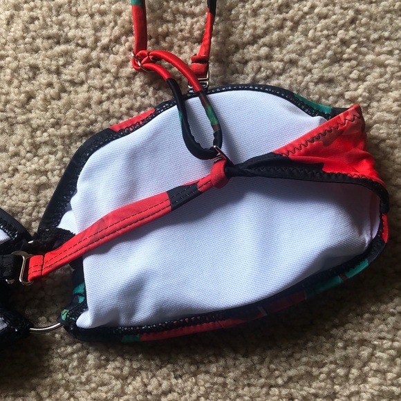 Ozei swim rose bikini top NWT - Picture 7 of 12
